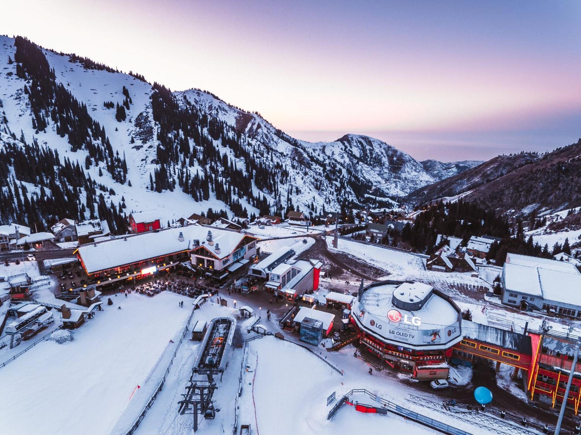 Tenir Eco Hotel, Shymbulak Mountain Resort Almaty Eksteriør bilde