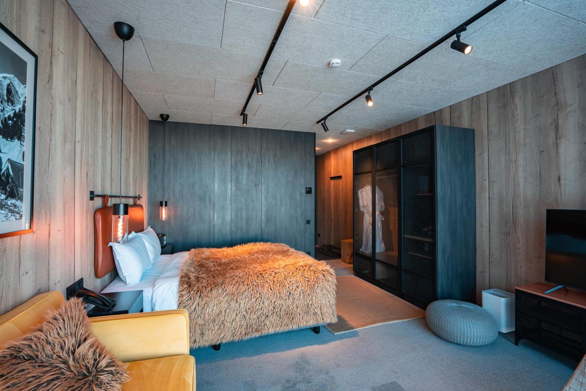Tenir Eco Hotel, Shymbulak Mountain Resort Almaty Eksteriør bilde